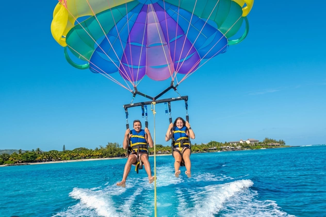 Tandem Parasailing Balaclava Turtle Bay Mauritius
