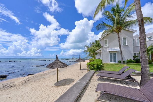 White Oaks 2 Bedroom Beachfront Duplex Apartment 9A