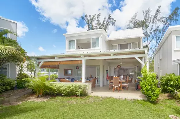 White Oaks 3 Bedroom Pool & Sea View Villa 4