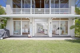 White Oaks 2 Bedroom Pool and Sea View Apartment 10B