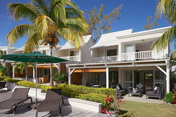 White Oaks 3 Bedroom Pool & Sea View Villa 2
